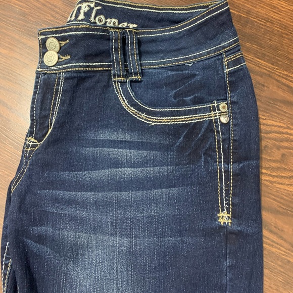💘2 for $20💘Western Wallflower Bootcut Denim mid rise Jeans - Picture 6 of 9